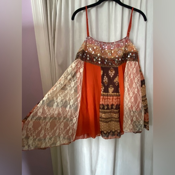 Wet Seal Bohemian Beaded & Sequined Tank Top Flow Lace Size Woman’s Medium - Picture 4 of 6